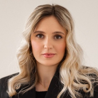 Яна Ішутенкова