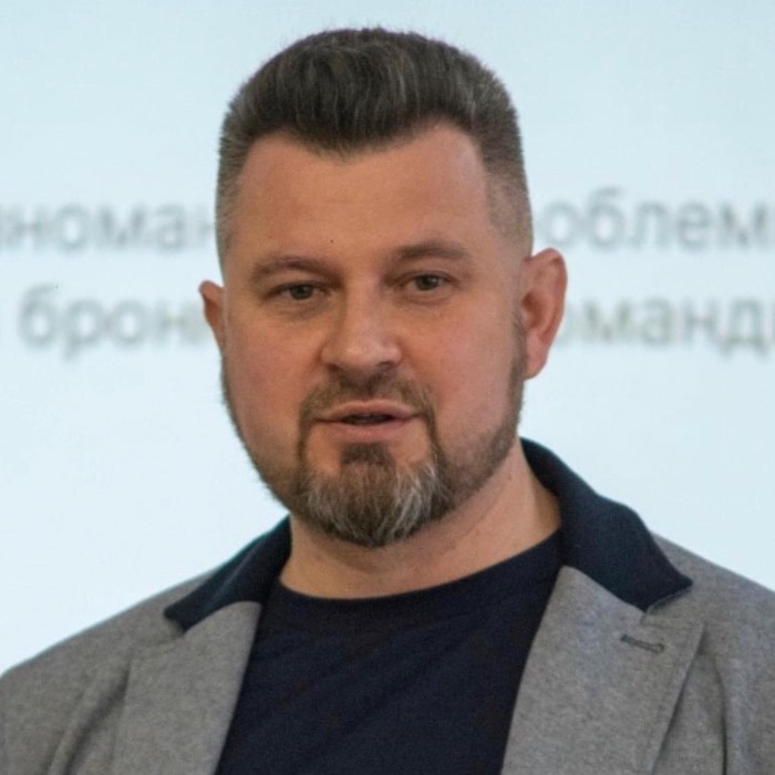 Максим Нозарев