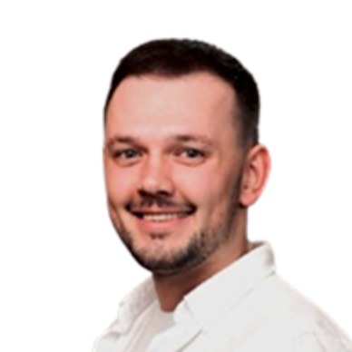 Максим Олійник