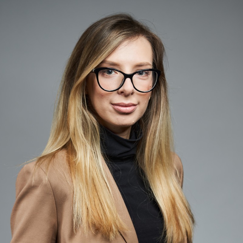 Олена Мiненко